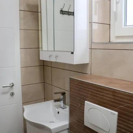 דירה Dimitrije יהורינה